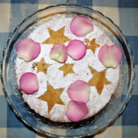 imgp4233 fri 4th amaretti & rose water cake for mad bakers evening - 8
